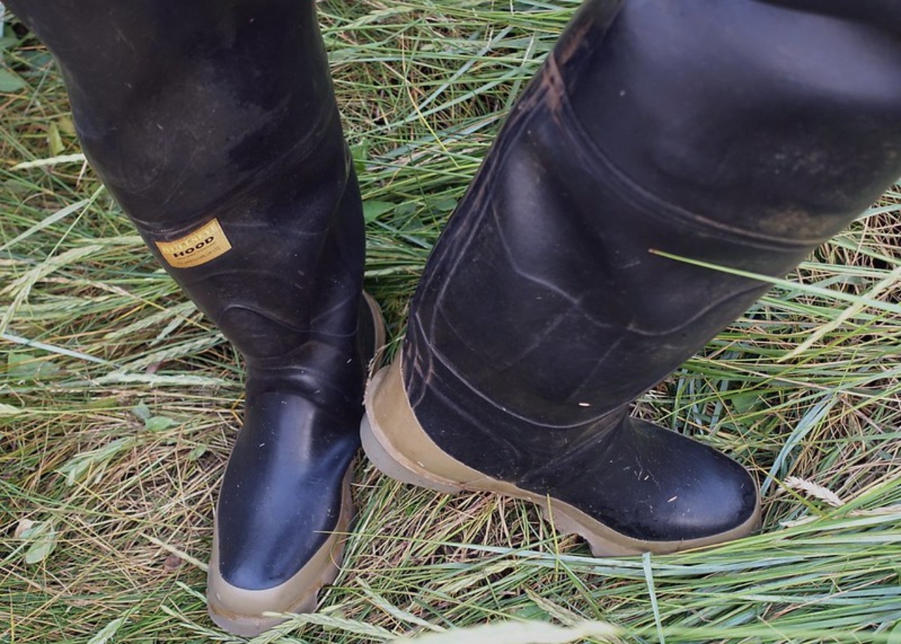 How to Keep Rubber Boots from Cracking in 3 Proven Ways